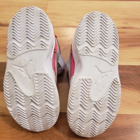 Jordan flights - Picture 3 of 3